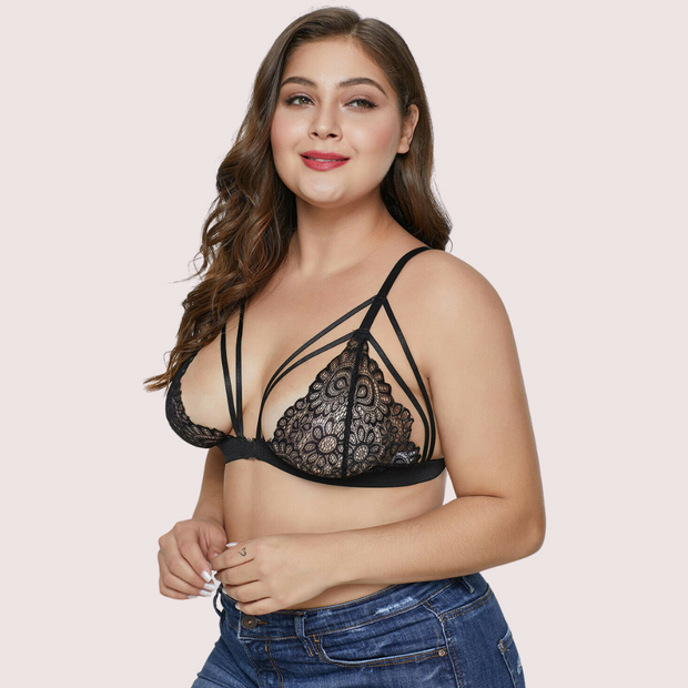 Élégance Sensuelle Plus Size Strappy Lace Bralette